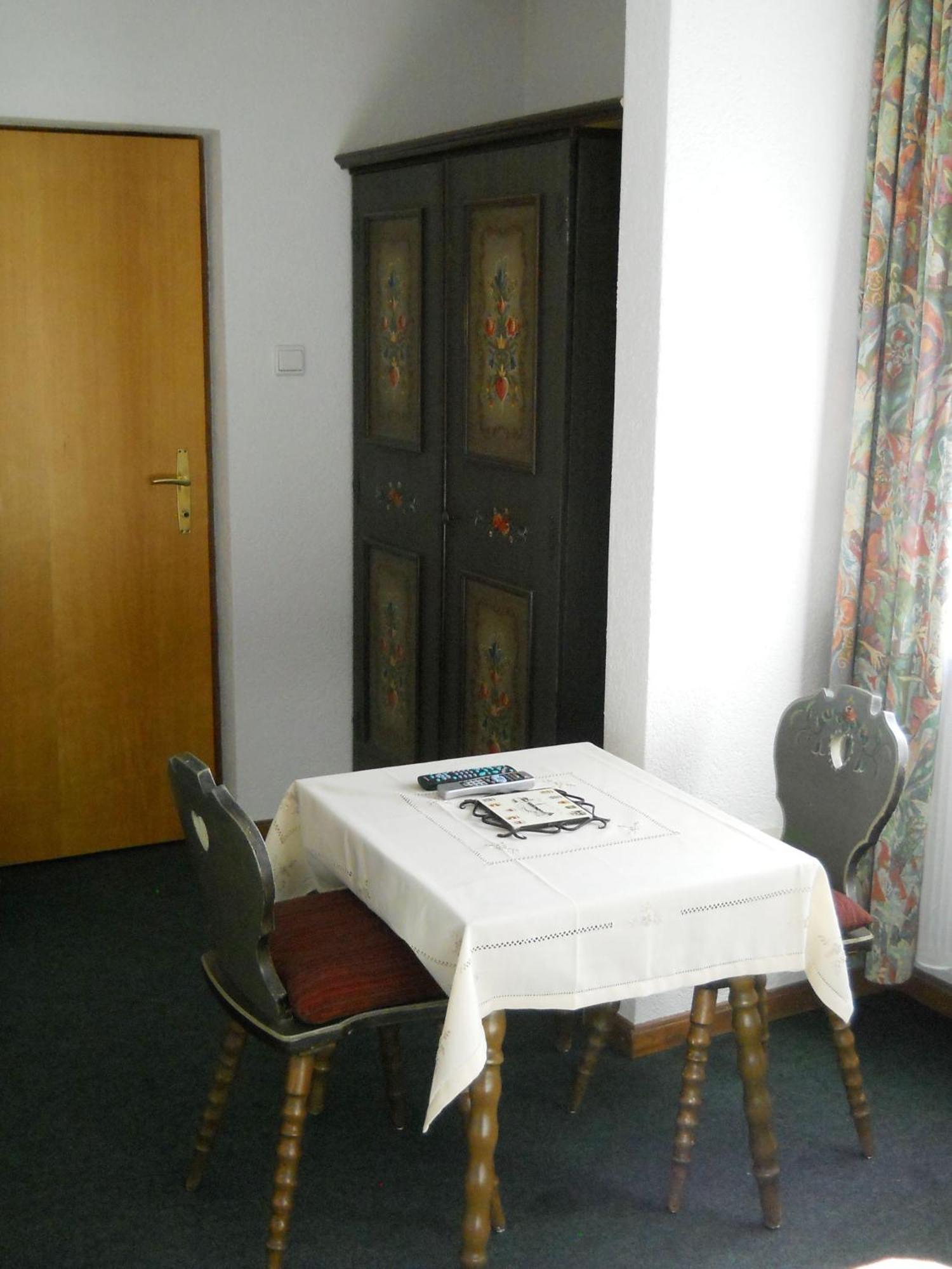 Haus Stratton Apartment Innsbruck Bagian luar foto