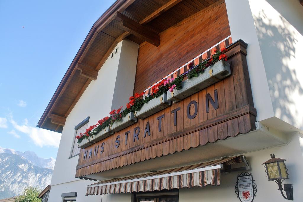 Haus Stratton Apartment Innsbruck Bagian luar foto