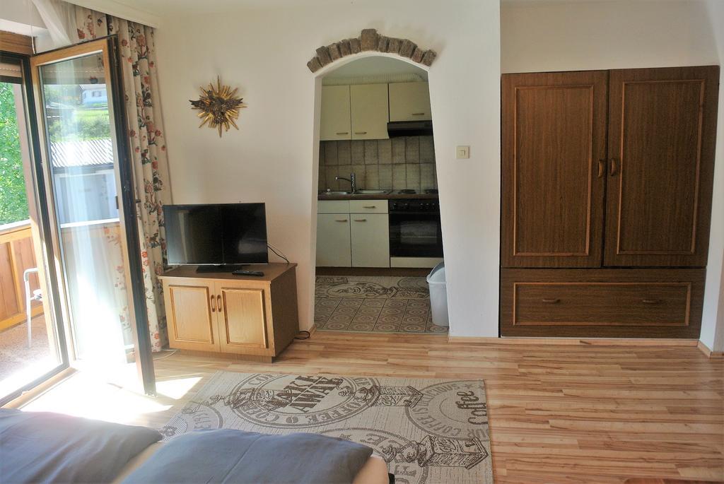 Haus Stratton Apartment Innsbruck Bagian luar foto